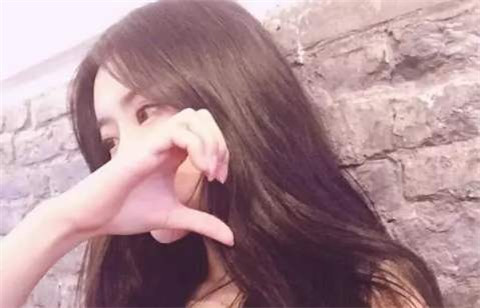 让女生能够接受的肢体接触技巧